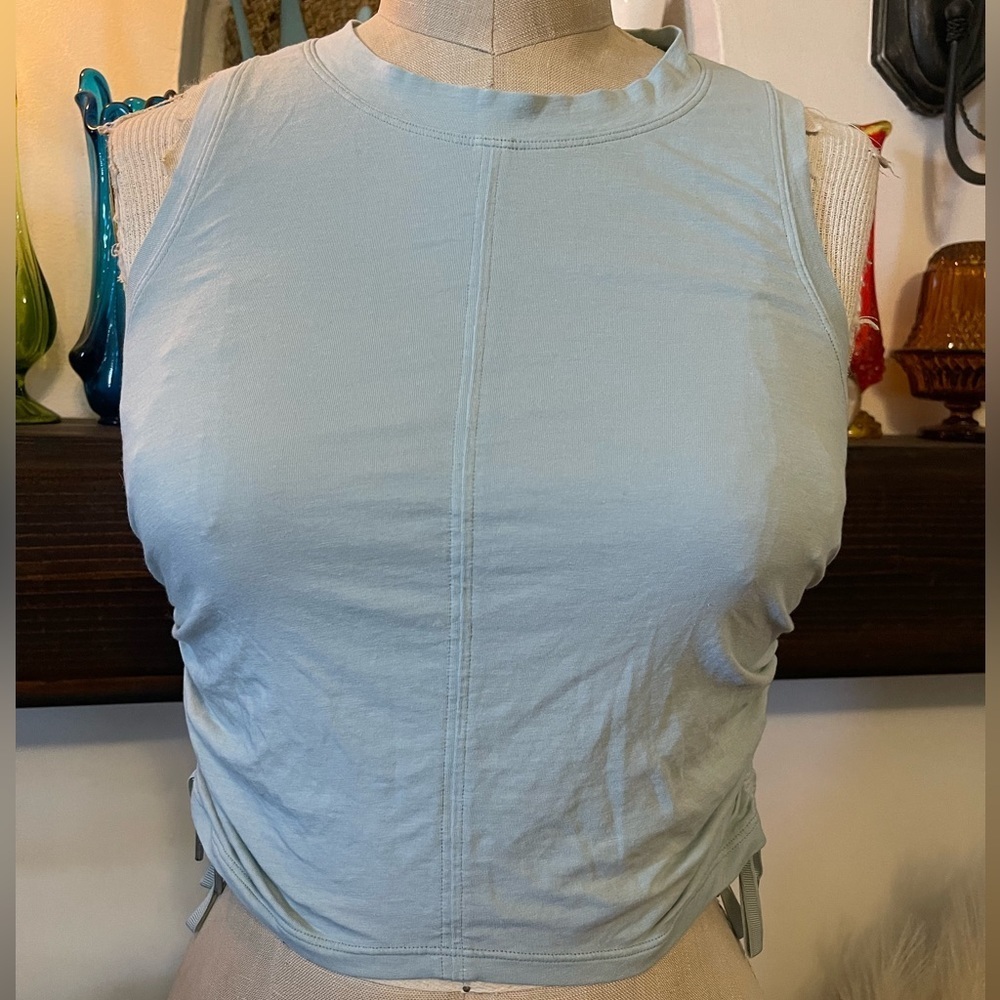 Lululemon Cinch it Up Tank Top Hazy Jade sz 2